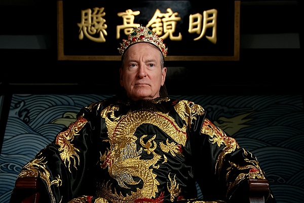 比特币巨鲸们为何仍在刀尖上跳舞？