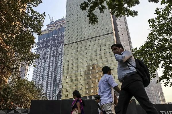 比特币重上3万大关：市场躁动背后的那些事
