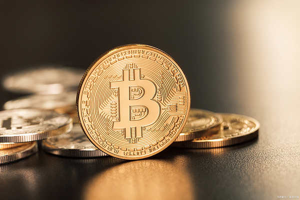 当比特币一夜暴跌8.7%，我们该恐慌还是抄底？